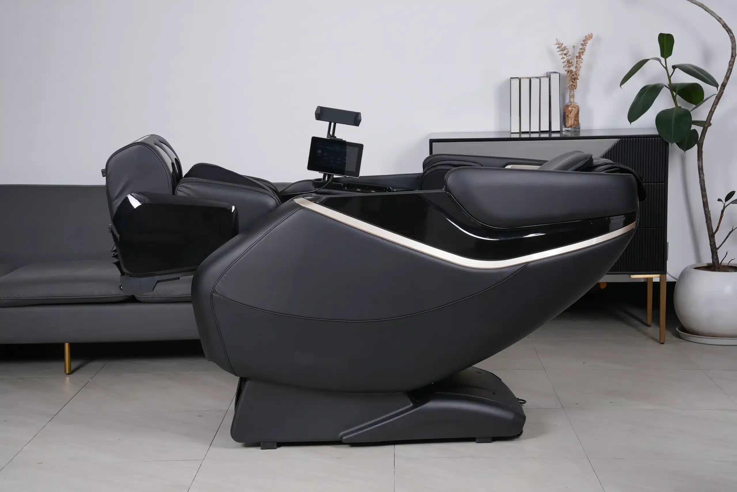 Model G18 Massage Chair - Image 2